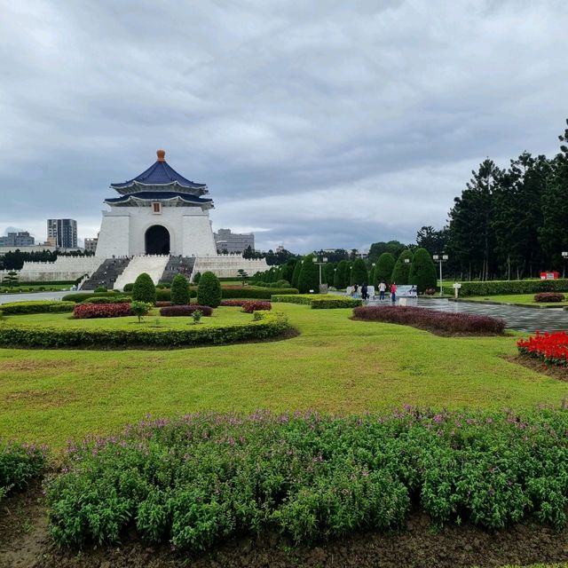 The Liberty Square Arch & Memorial Hall