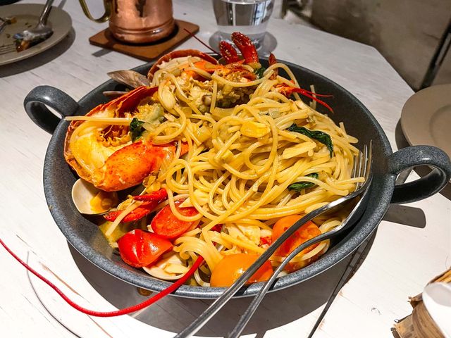 日間Cafe 晚上酒吧～