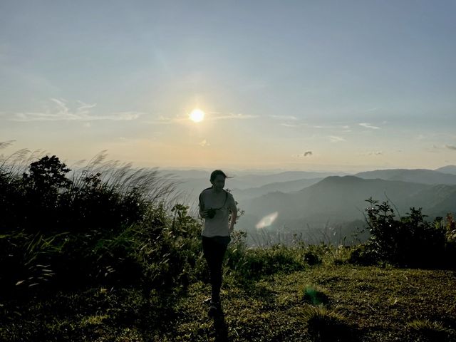 ชมพระอาทิตย์ตกดิน @เนินช้างศึก⛰🍃🌤