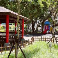 社區裡的悠閒公園｜東豐公園｜炎炎夏日遮陽乘涼的好去處
