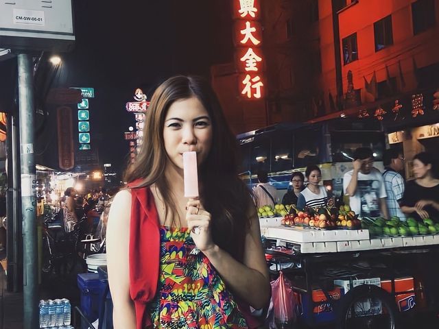 ร้านขนมปังเจ้าอร่อยเด็ดเยาวราช 