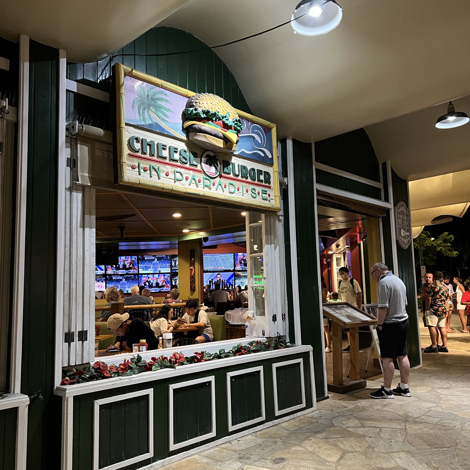 Cheeseburger In Paradise Waikiki