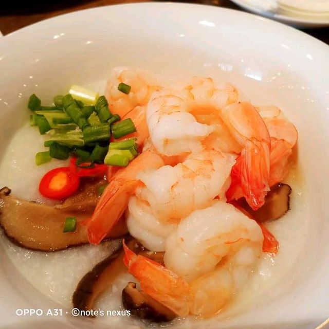 บุฟเฟ่ อาหารเช้า300บาท คุ้มมากกกก