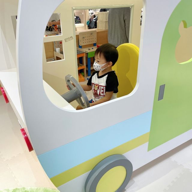 【 室內沙池遊樂場 】