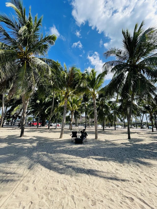 หาดบางแสน จังหวัดชลบุรี