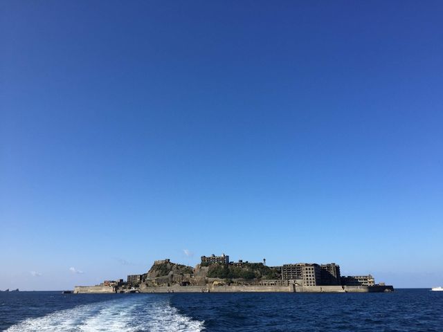 【長崎】軍艦島クルーズで廃墟の島に上陸！
