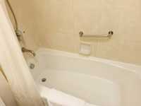 三百幾蚊都住到有Smart tv同浴缸嘅酒店🛀🏻