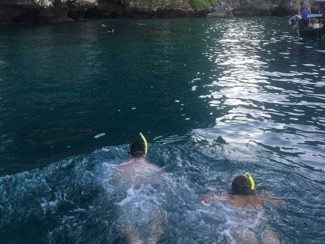 snorkelling In phi phi island 