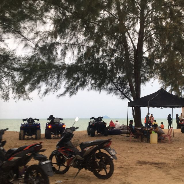 Beach of Whispering Breeze!