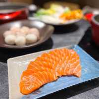 《🇯🇵日式任食和牛海鮮火鍋! 壽喜燒x最新山椒香雞湯✨》 