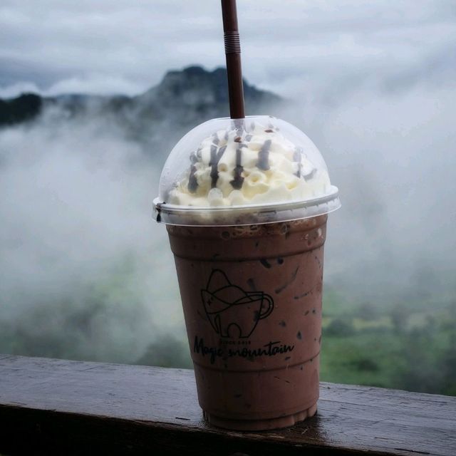 magic mountain cafe 🧋