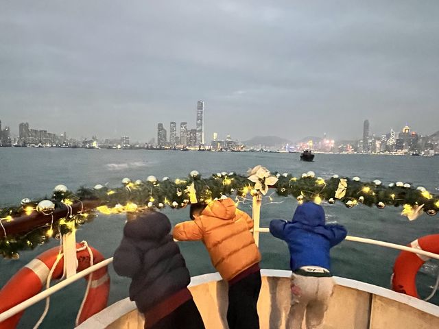 🎉Happy New Year 座天星小輪世星號 ⛴️