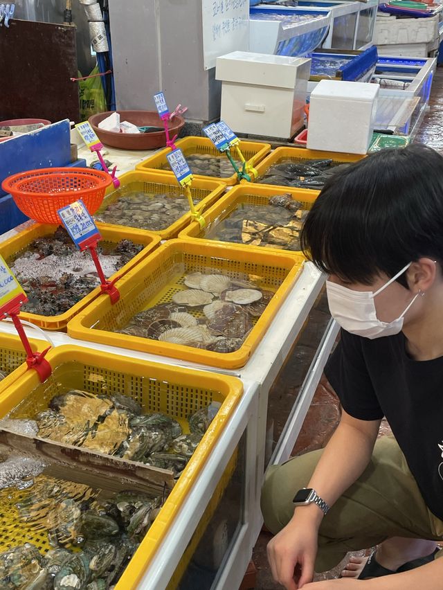 싱싱한 수산물은 남해 전통시장 🦀