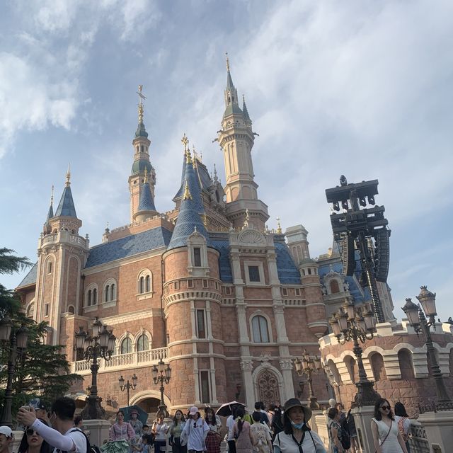 World Famous Shanghai Disneyland!