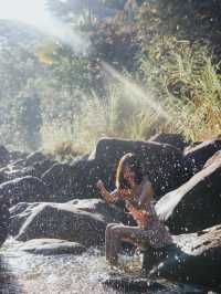 Hawaii 💦 feels so blessed to have a whole waterfall.