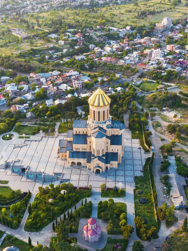 🇬🇪Georgia: Tbilisi Holy Trinity Cathedral