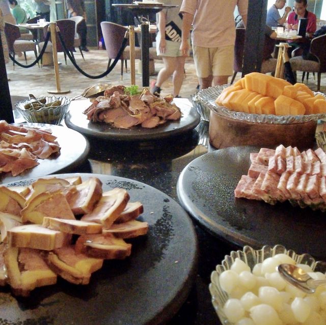 灣仔君悅 Tiffin 高質自助餐