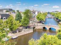 Explore the Canals of Amsterdam