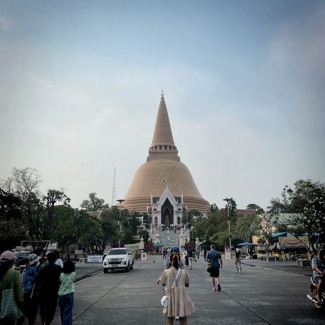 Phra Pathommachedi, the tallest stupa