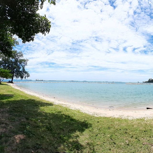 Temples & Beautiful Beaches @ Kusu Island