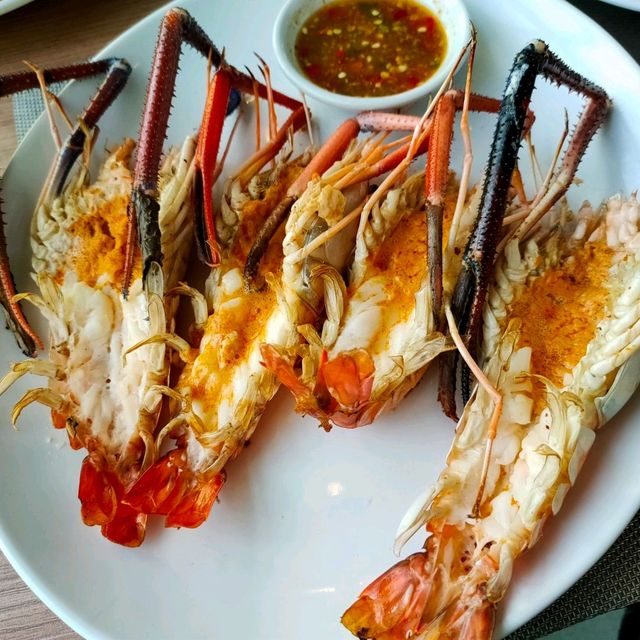 Baiyoke Sky บุฟเฟ่ต์นานาชาติชั้น81 กินให้เด็กมันดู