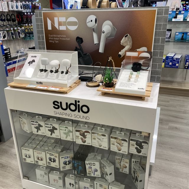 Best Denki, one-stop electronics store