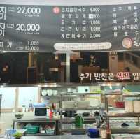 제주 노형동 맛집)돈사촌 - 육즙 폭발하는 제주 흑돼지 근고기전문점