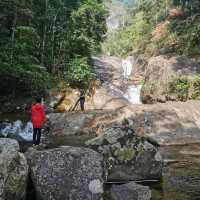 the highest waterfall in East asia