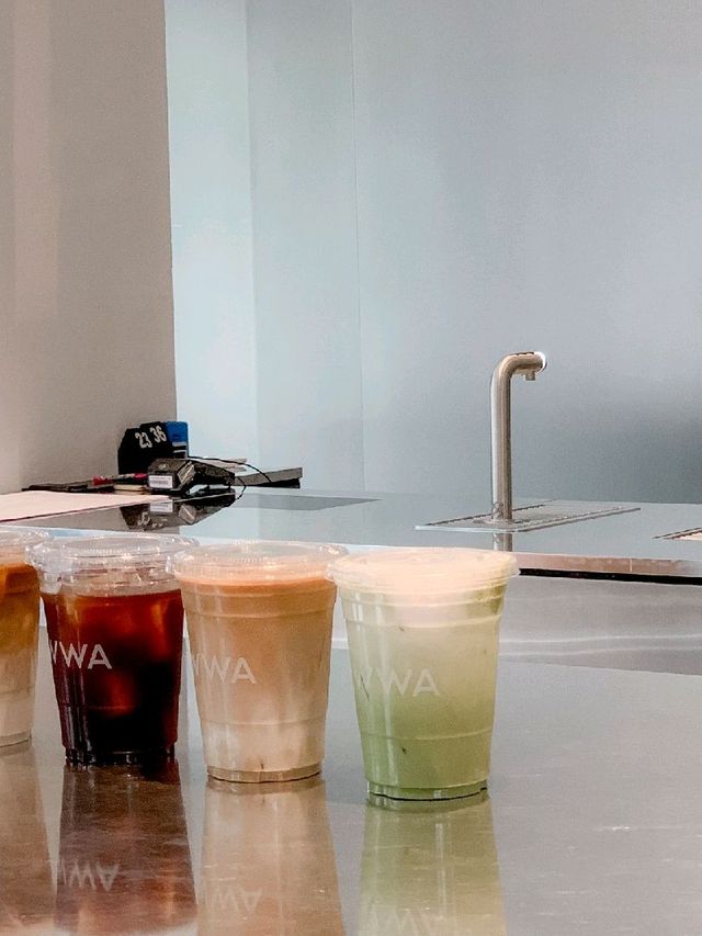 รีวิวคาเฟ่ :WWAPORTAL คาเฟ่สไตล์ห้อง Lab @BTS อโศก