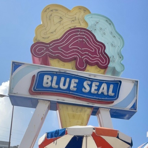 【沖縄】沖縄のアイスといえばここ！『BLUE SEAL』