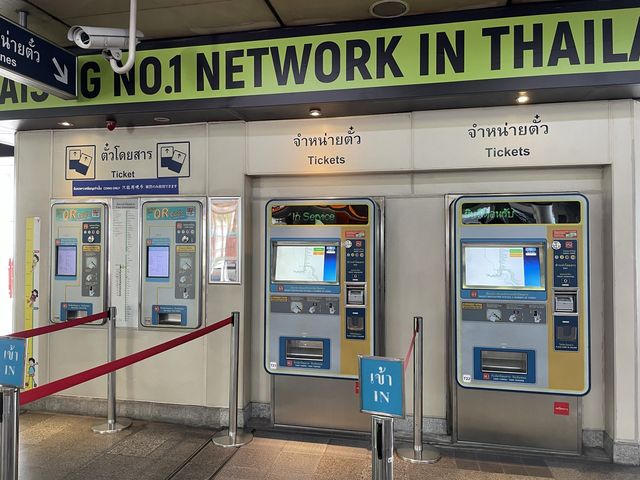 バンコク　BTSサイアム駅構内の店舗紹介