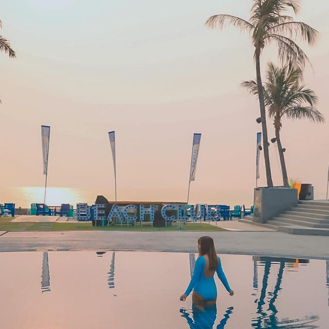 โรงแรมติดริมหาดชะอำ  𝗡𝗼𝘃𝗼𝘁𝗲𝗹 𝗛𝘂𝗮 𝗵𝗶𝗻 