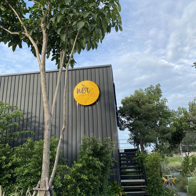 nèr cafe เหน่อ คาเฟ่ 🍺🍦🧋🍡🍵 สุพรรณบุรี