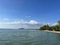นั่งตากลม ชมเล 🌊