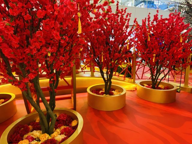 紅噹噹小型花市迎接虎年