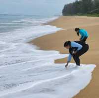 โรงแรม​สุดหรูริมหาดไม้ขาว