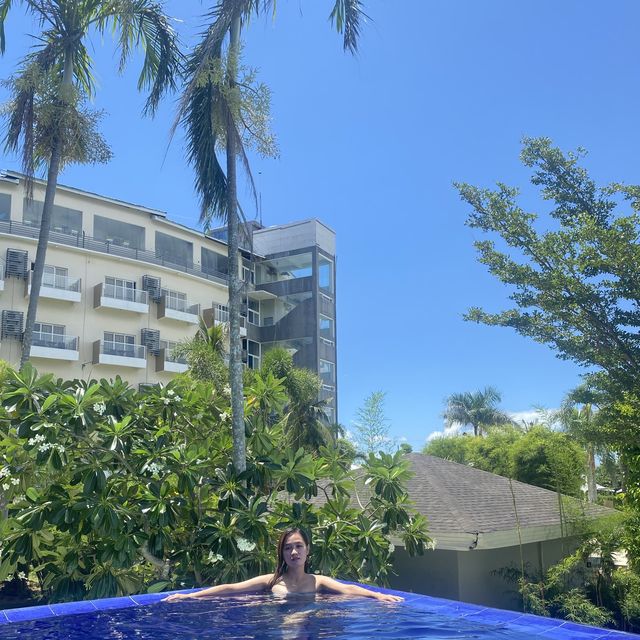 POOL by the Beach
