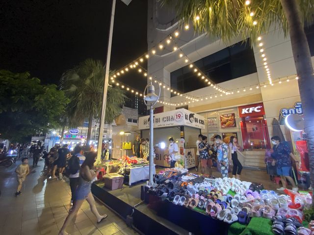 Indy Night Market @ Palladium 