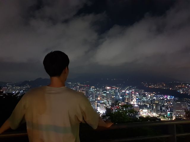서울 타워에서 보는 야경🌃✨