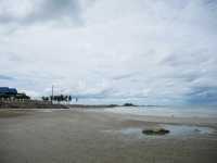 หาดปึกเตียน เงียบสงบ ใกล้กรุงเทพ  