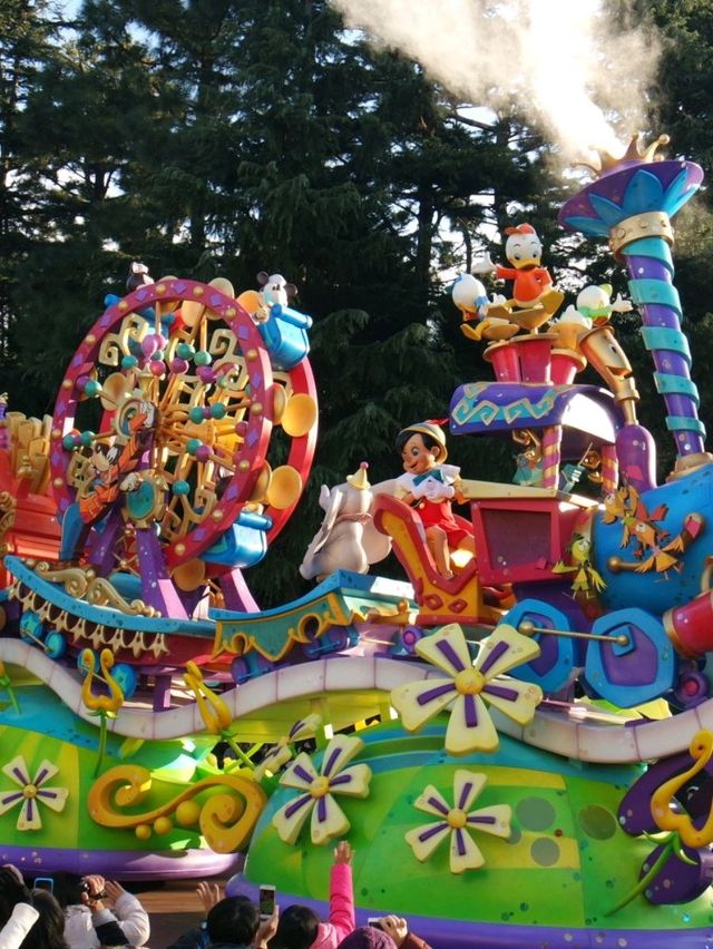 東京迪士尼巡遊好好睇呀