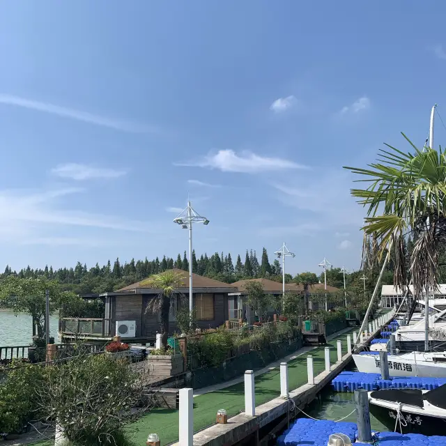 very eye catching resort