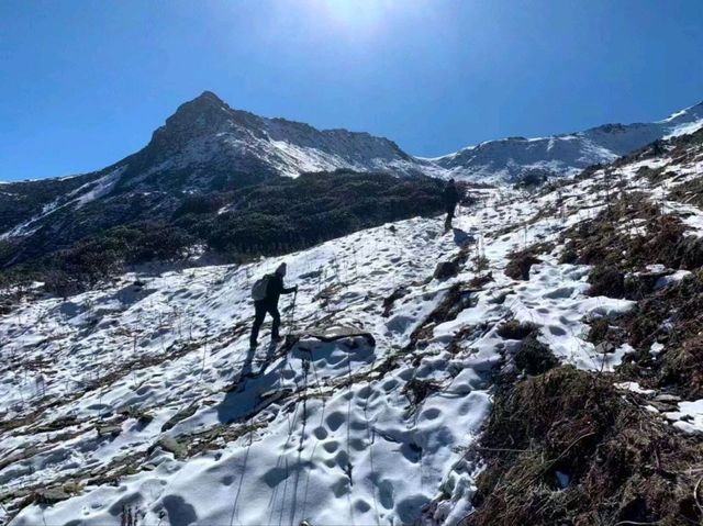 Hiking Haierdang in Sichuan's Aba