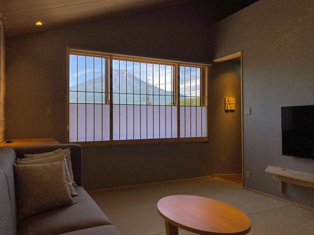 You can see Mount Fuji as soon as you wake up here.