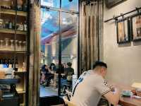 九龍城懷舊醫館百子櫃咖啡店