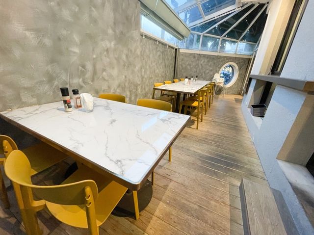 台電大樓站精緻平價美食~茱莉金牛排餐酒館LE SAGE Steak Bistro｜套餐薯條吃到飽｜師大商圈美式法式餐廳推薦｜聚餐約會牛排館