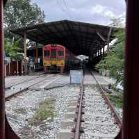 maklong railway station 2 hours from bangkok