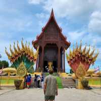 วัดอ่าวน้อย ____พระอุโบสถไม้สักทอง____