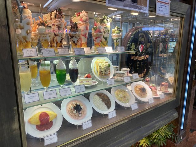 『KIEFEL』ホワイティうめだ店のオムライス。