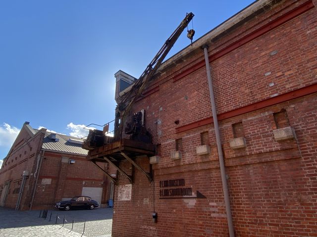 大阪市港区。世界中から集めた希少なヴィンテージ車と巡り会える『GLION MUSEUM（ジーライオンミュージアム）』